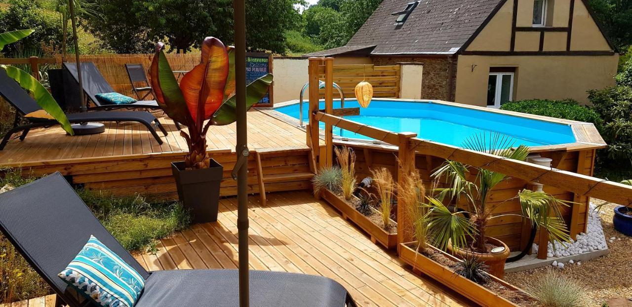 Le Vieux Moulin Gites - Detached Cottage With Garden Views And Pool Guegon Exterior photo