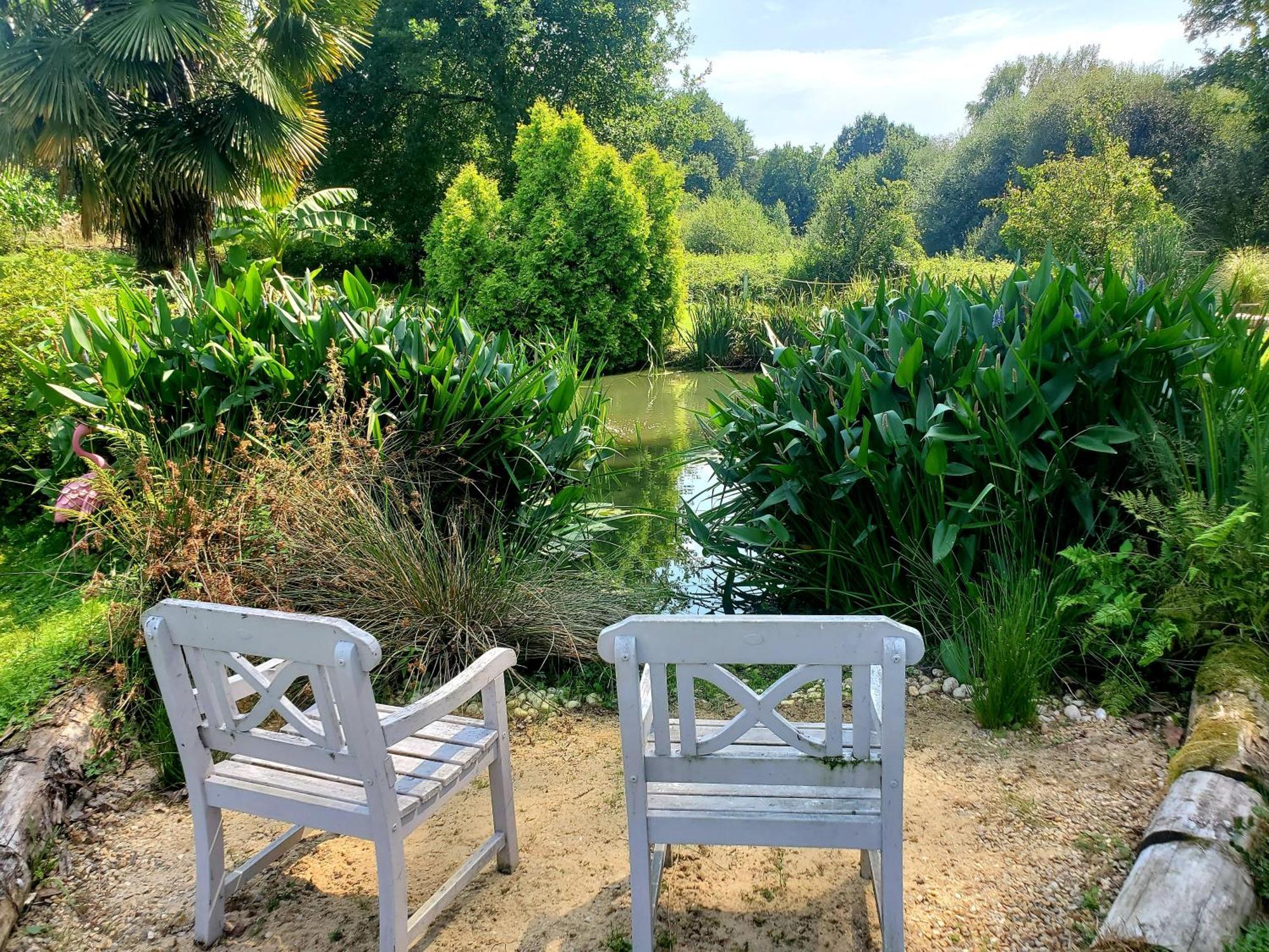 Le Vieux Moulin Gites - Detached Cottage With Garden Views And Pool Guegon Exterior photo