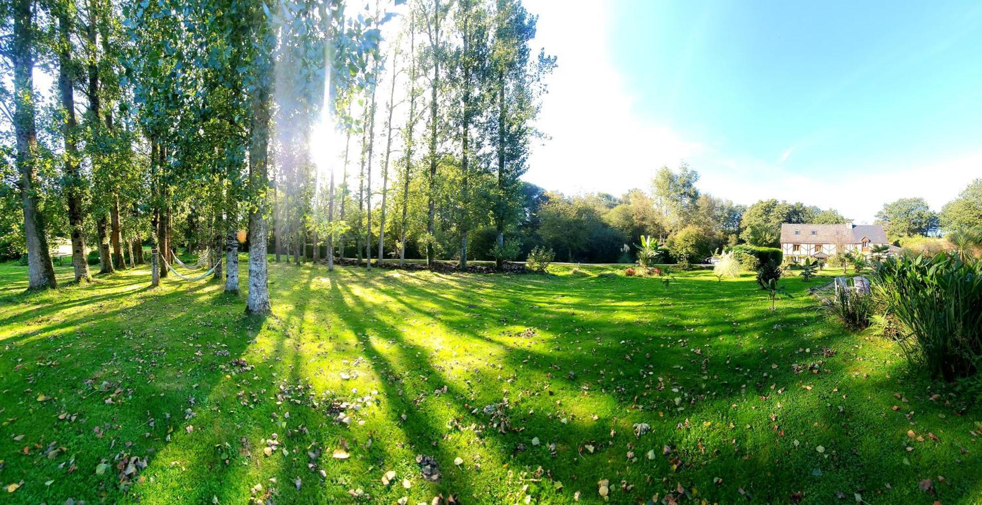 Le Vieux Moulin Gites - Detached Cottage With Garden Views And Pool Guegon Exterior photo